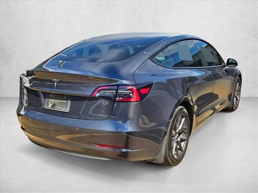 2022 Tesla Model 3 Standard Range