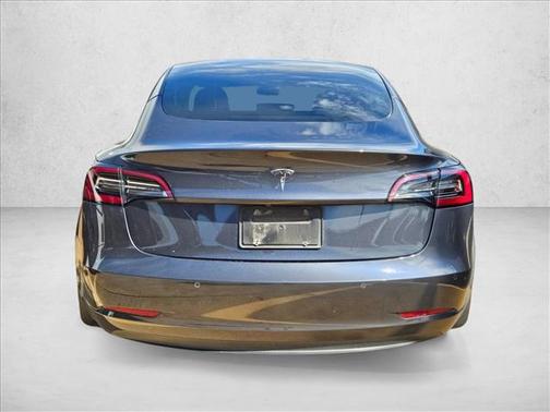2022 Tesla Model 3 Standard Range