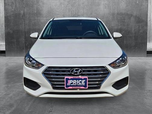 2022 Hyundai Accent SE