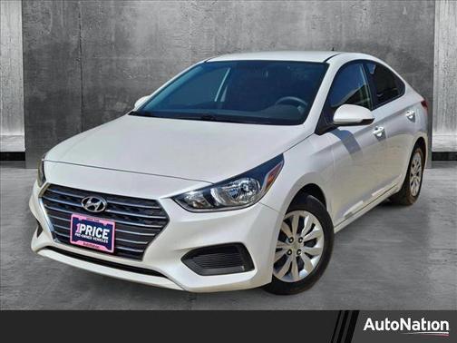 2022 Hyundai Accent SE