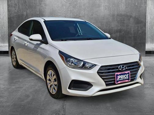 2022 Hyundai Accent SE