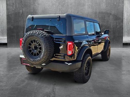 2025 Ford Bronco Base 4 Door 4x4