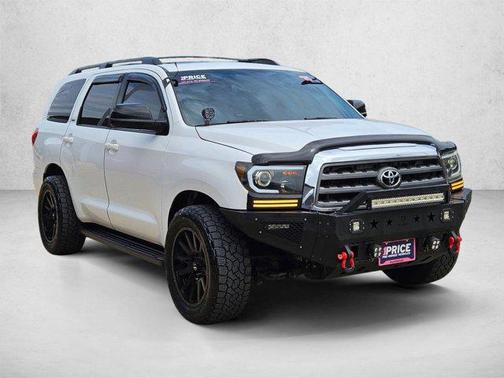 Super White 2015 Toyota Sequoia SR5