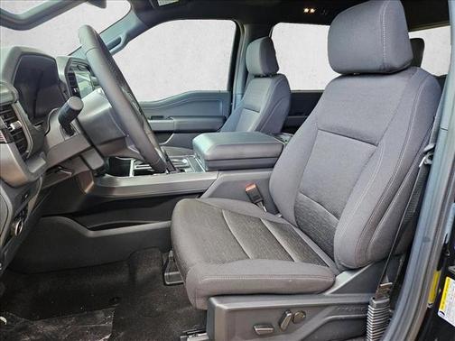 Agate Black Metallic 2026 Ford F-150 XLT