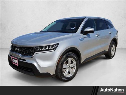 2022 Kia Sorento LX