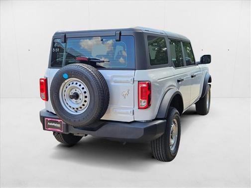 2025 Ford Bronco Base 4 Door 4x4