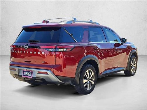 2023 Nissan Pathfinder SL FWD