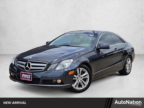 Obsidian Black Met 2010 Mercedes-Benz E-Class E 350