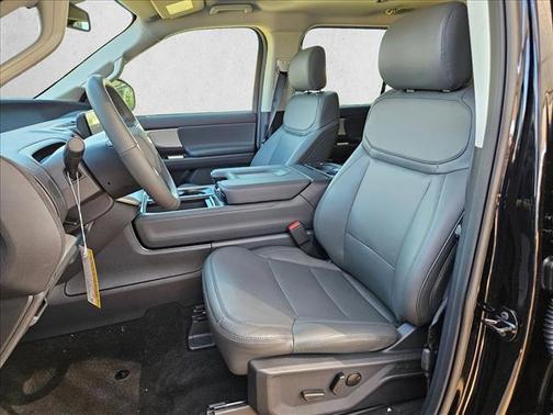 Agate Black Metallic 2026 Ford Expedition Active