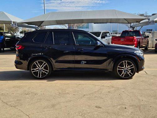 2022 BMW X5 M50i