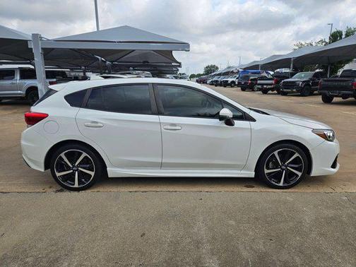 Crystal White Pearl 2022 Subaru Impreza Sport