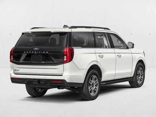 Star White Metallic Tri-Coat 2026 Ford Expedition Active