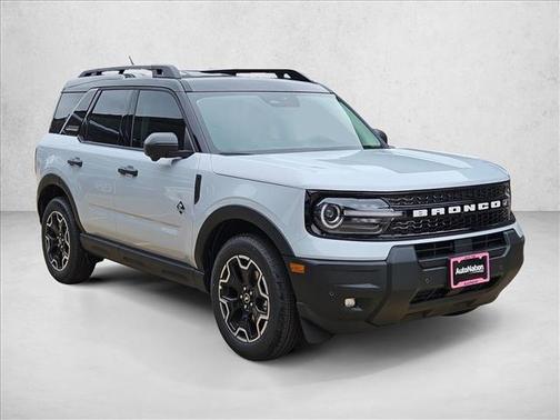 Space White Metallic 2026 Ford Bronco Sport Outer Banks