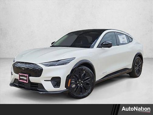 Star White Metallic Tri-Coat 2026 Ford Mustang Mach-E Premium