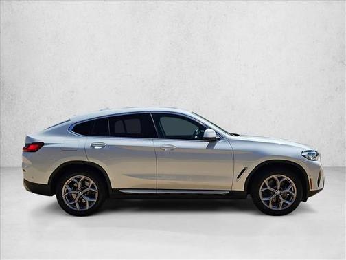 White 2023 BMW X4 xDrive30i