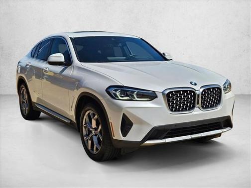 White 2023 BMW X4 xDrive30i