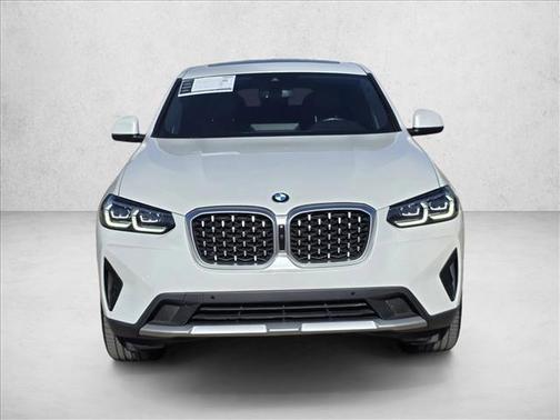 White 2023 BMW X4 xDrive30i