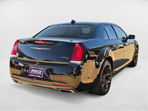 2022 Chrysler 300 S