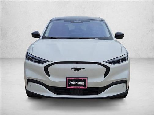 Star White Metallic Tri-Coat 2026 Ford Mustang Mach-E Premium