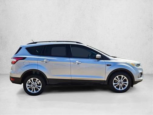 Ingot Silver Metallic 2018 Ford Escape SE