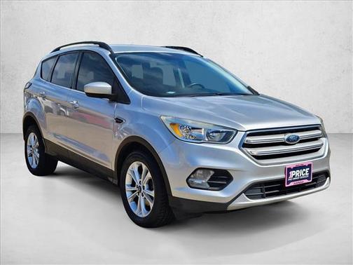 Ingot Silver Metallic 2018 Ford Escape SE