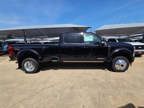 2025 Ford F-450 Platinum