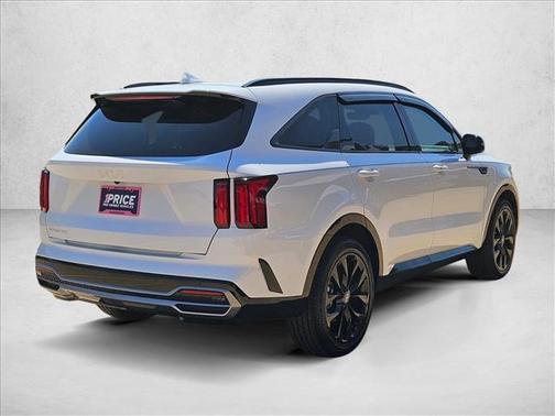 Glacial White Pearl 2023 Kia Sorento SX