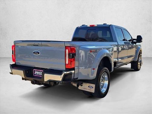 2025 Ford F-450 Lariat