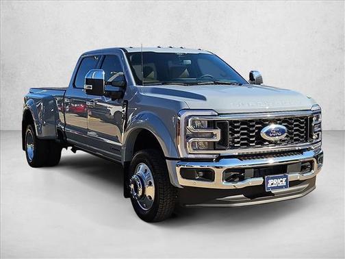 2025 Ford F-450 Lariat