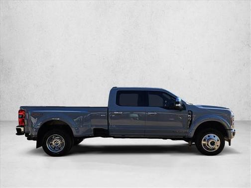 2025 Ford F-450 Lariat