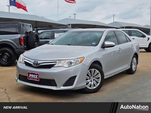 Classic Silver Metallic 2012 Toyota Camry LE