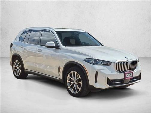 Mineral White Metallic 2025 BMW X5 xDrive40i