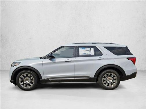 Space White Metallic 2026 Ford Explorer Platinum