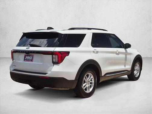 Star White Metallic Tri-Coat 2025 Ford Explorer Active