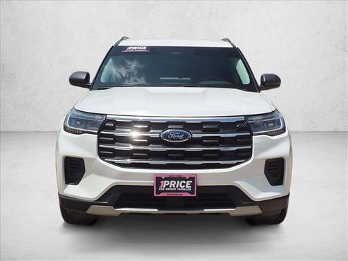 Star White Metallic Tri-Coat 2025 Ford Explorer Active