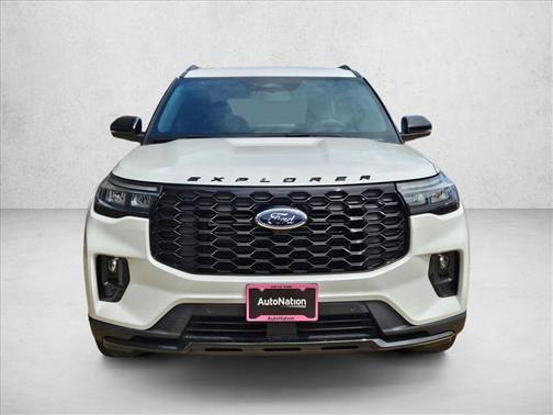 Star White Metallic Tri-Coat 2026 Ford Explorer ST-Line