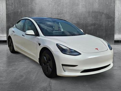2021 Tesla Model 3 Standard Range Plus