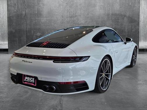 2021 Porsche 911 Carrera
