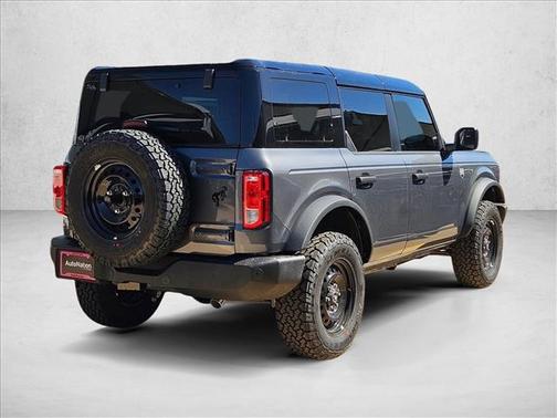 Carbonized Gray Metallic 2026 Ford Bronco Big Bend