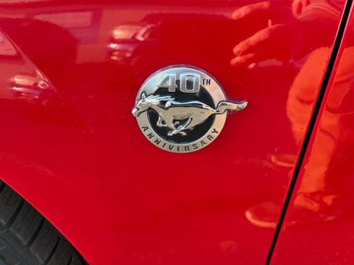 2004 Ford Mustang Deluxe