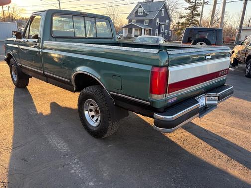 1990 Ford F-150 XLT Lariat