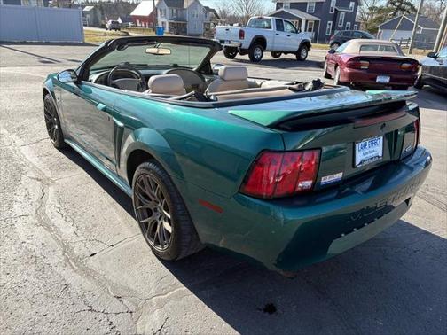2000 Ford Mustang Base