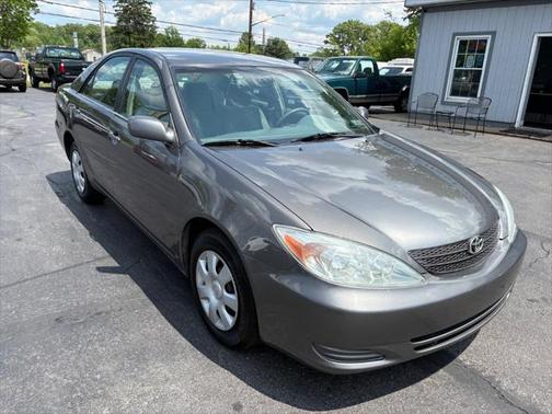 2004 Toyota Camry LE