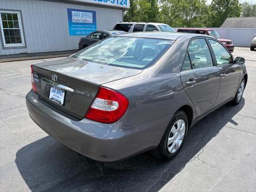 2004 Toyota Camry LE