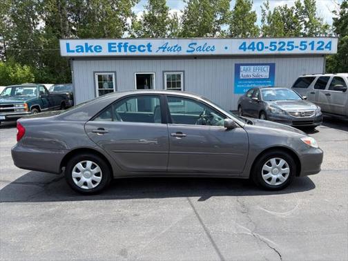2004 Toyota Camry LE