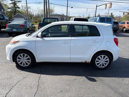 2008 Scion xD Base 4dr Hatchback 4A