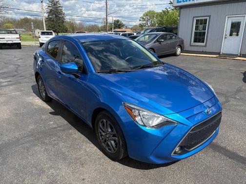 Sapphire 2019 Toyota Yaris Sedan LE