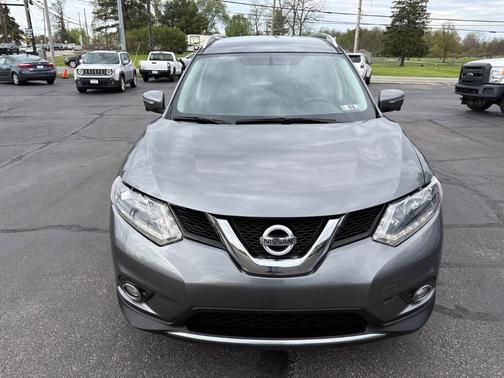 Gray 2015 Nissan Rogue SL