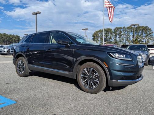 2023 Lincoln Nautilus STANDARD