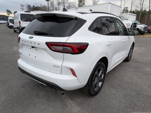 2023 Ford Escape ST-LINE SELECT